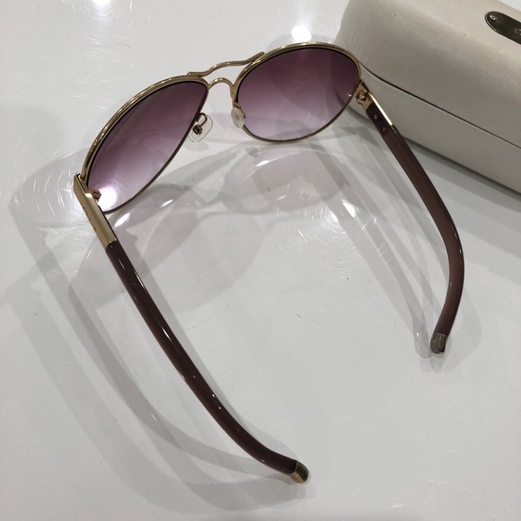 Chloe Sunglasses with Case - Picture 4 of 7